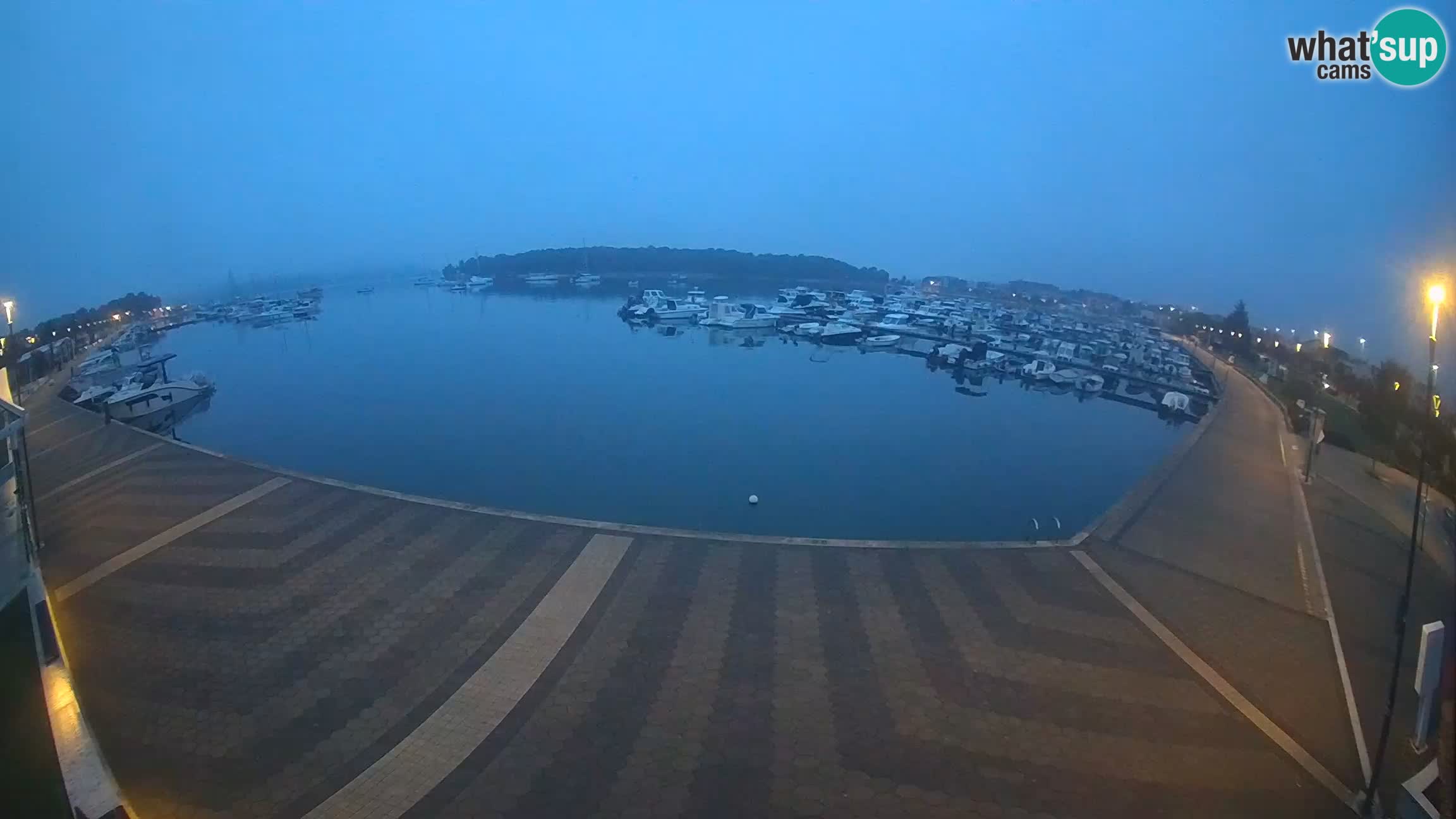 LIVE webcam Medulin marina