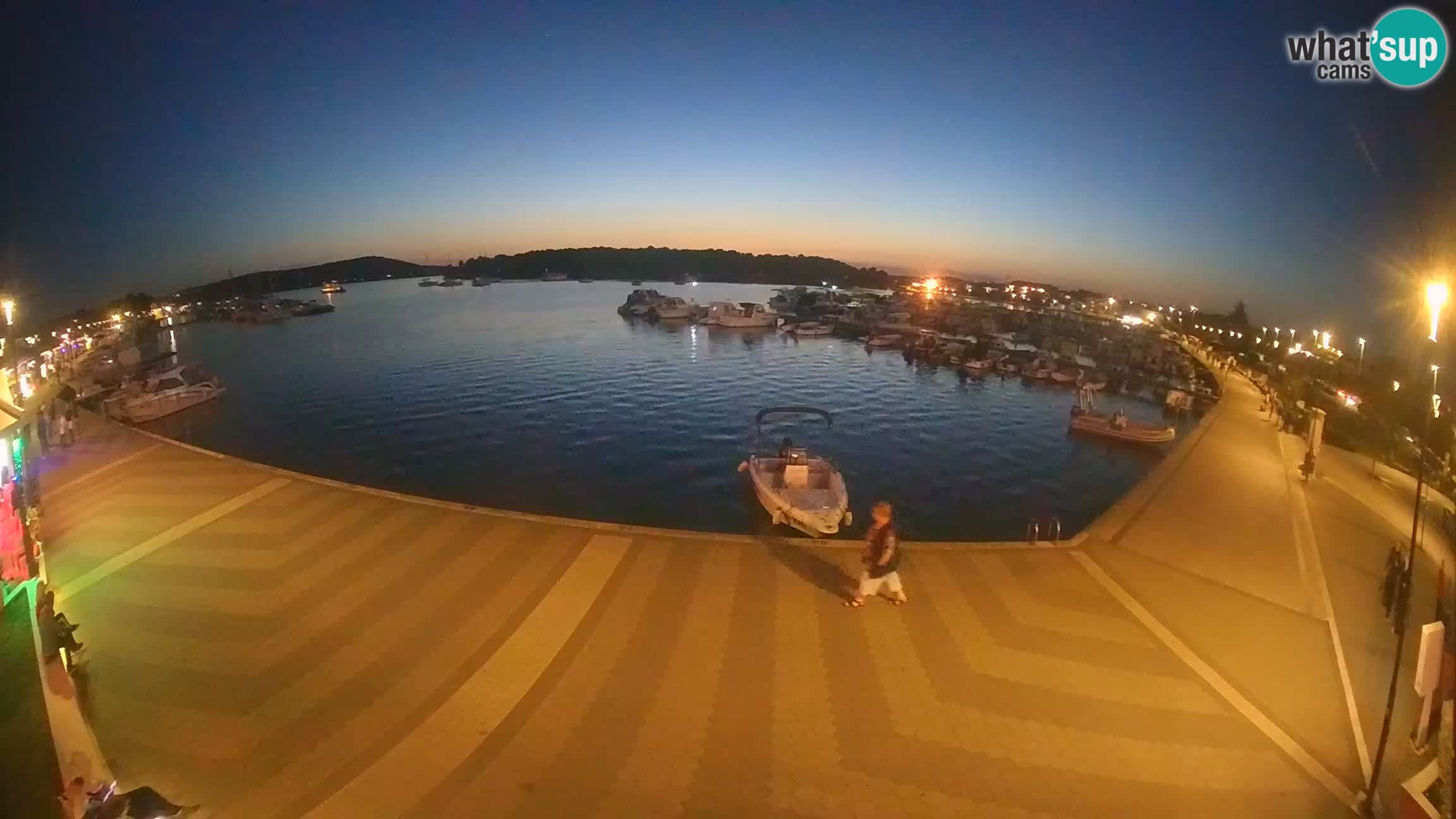 LIVE webcam Medulin marina