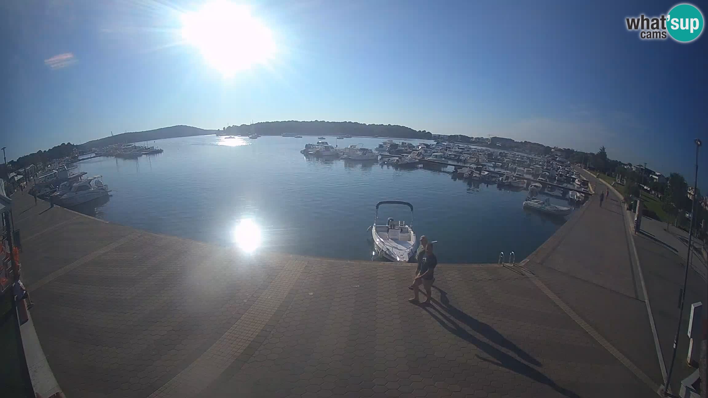 LIVE webcam Medulin marina