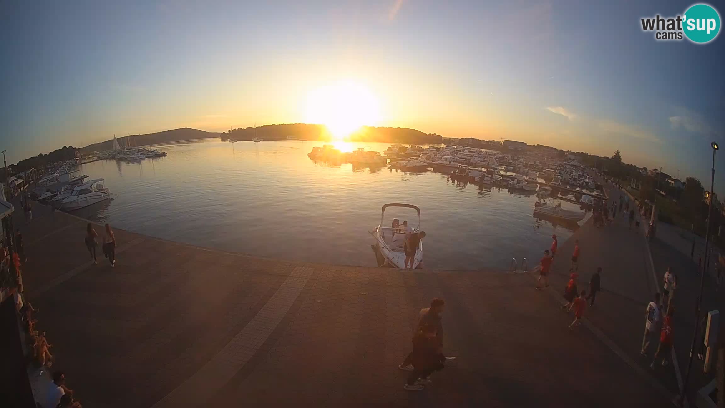 LIVE webcam Medulin marina