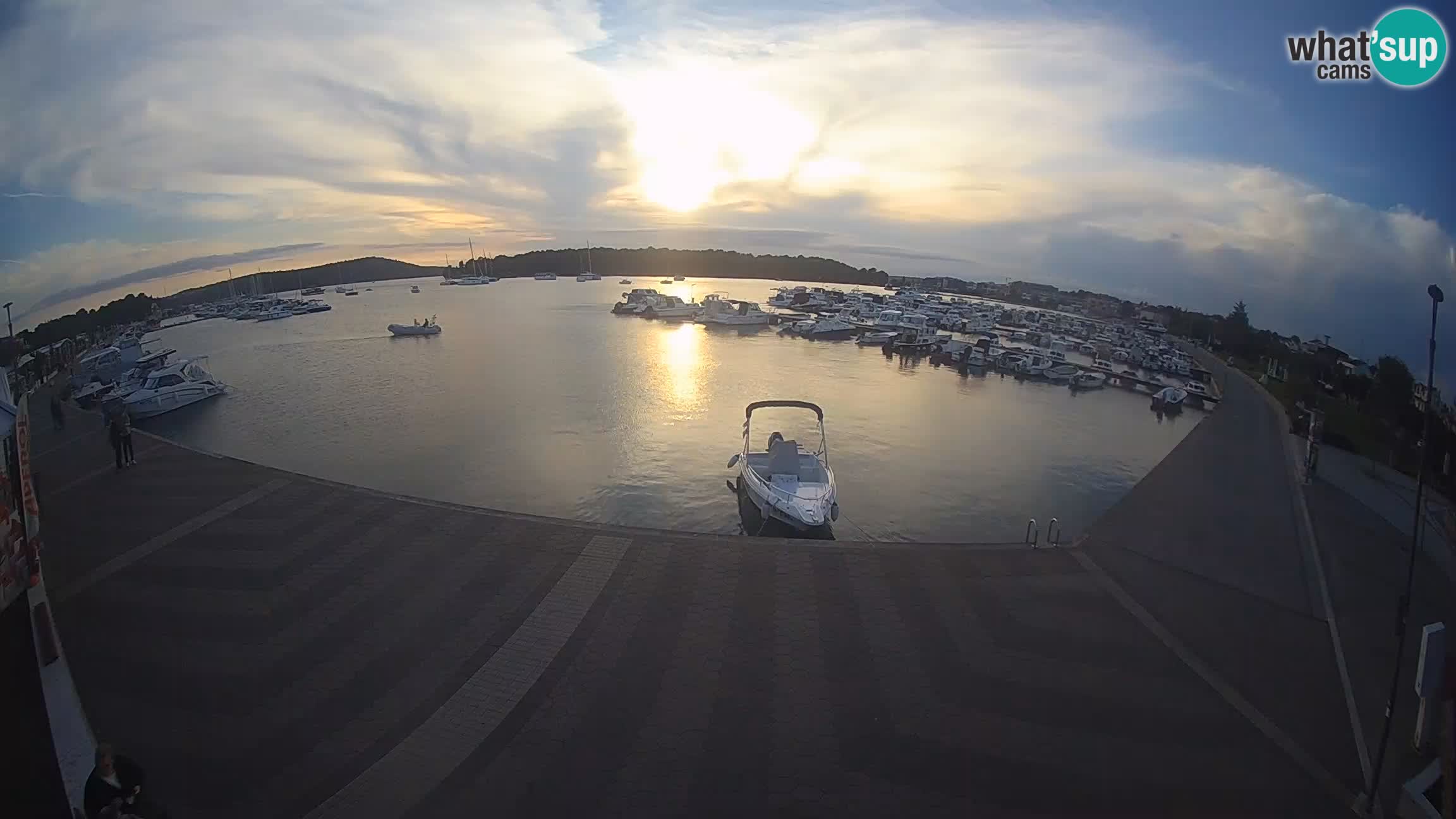 LIVE webcam Medulin marina