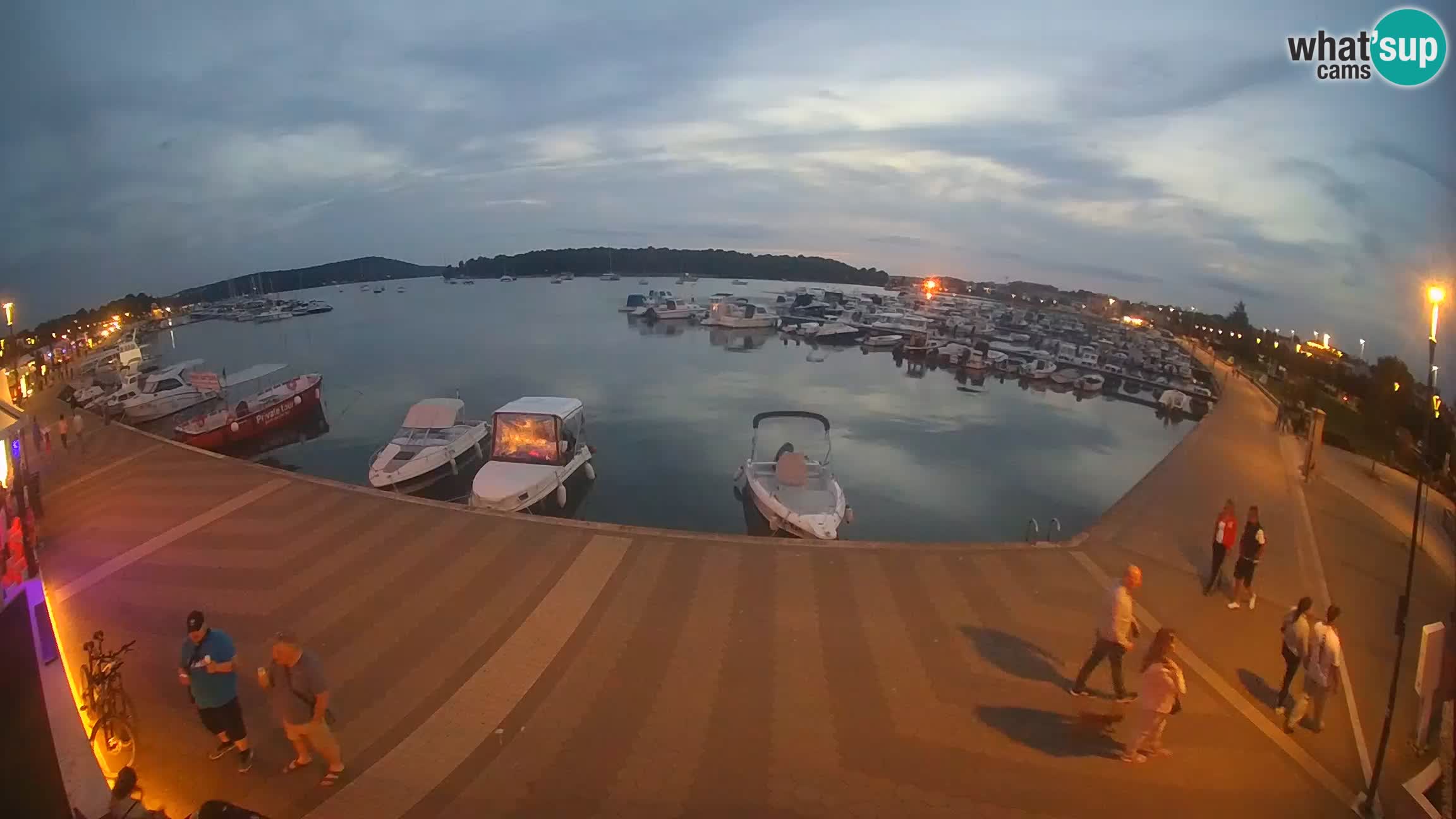 LIVE webcam Medulin marina
