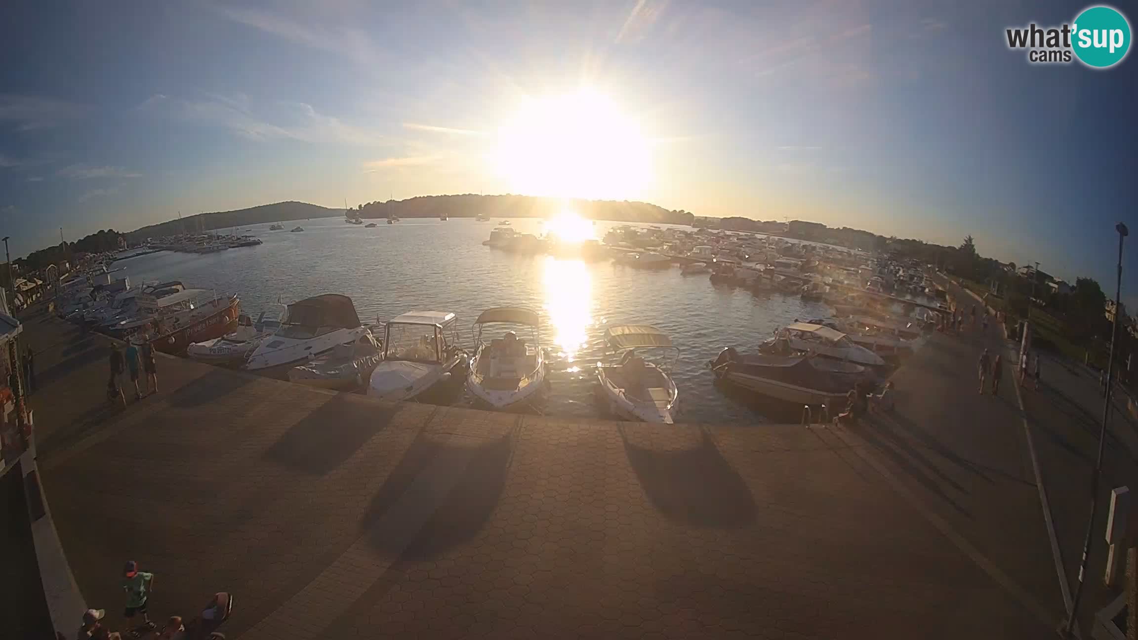 LIVE webcam Medulin marina