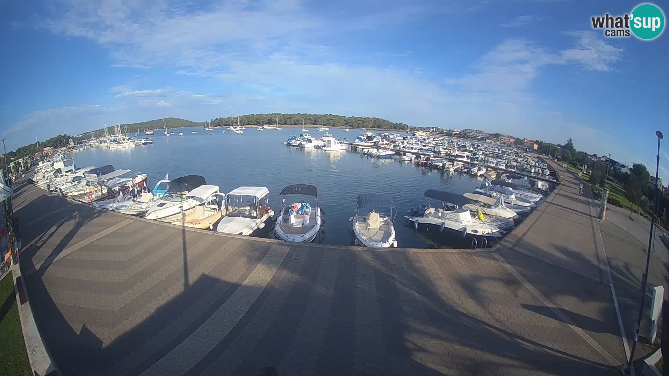 LIVE webcam Medulin marina