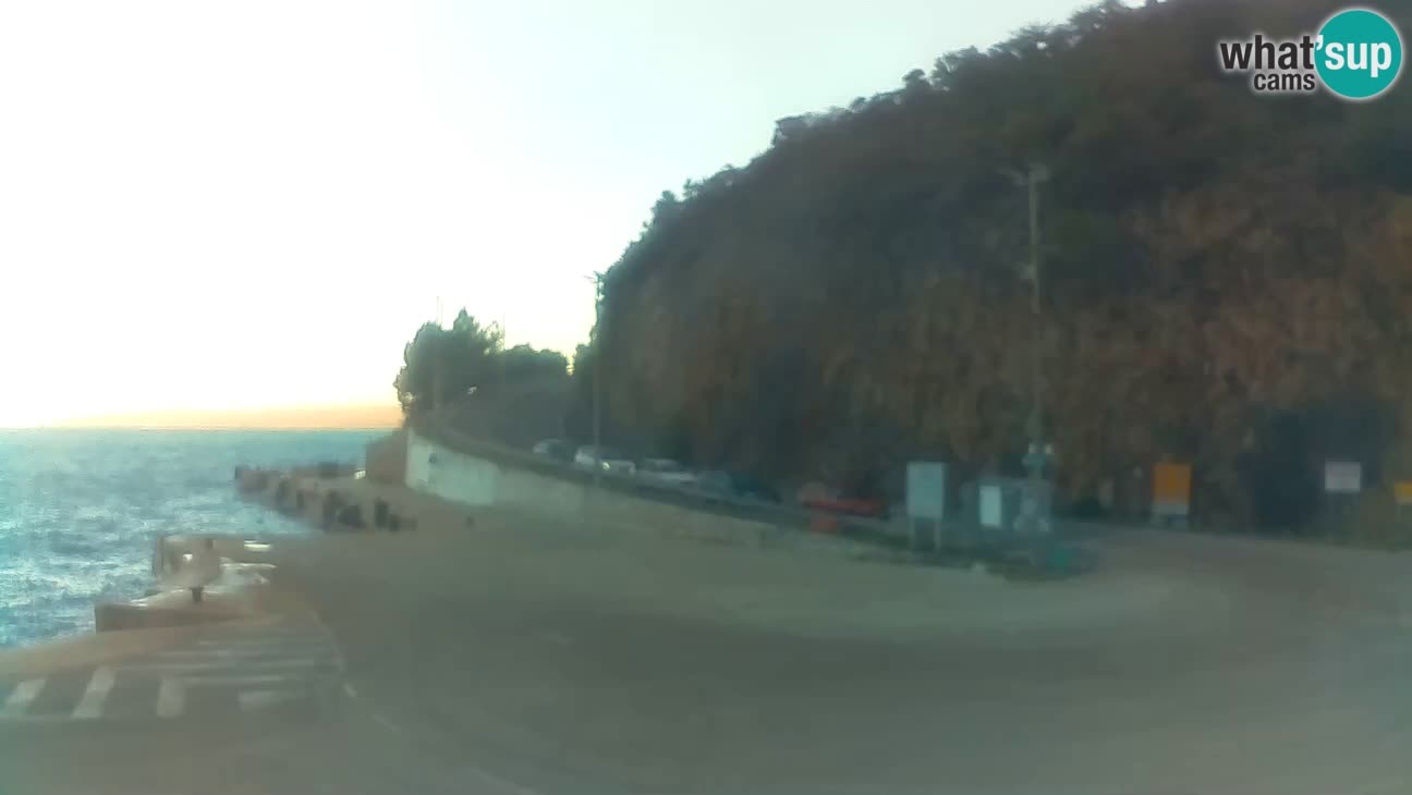 Webcam Cres – Ferry port Merag – Krk on Cres island