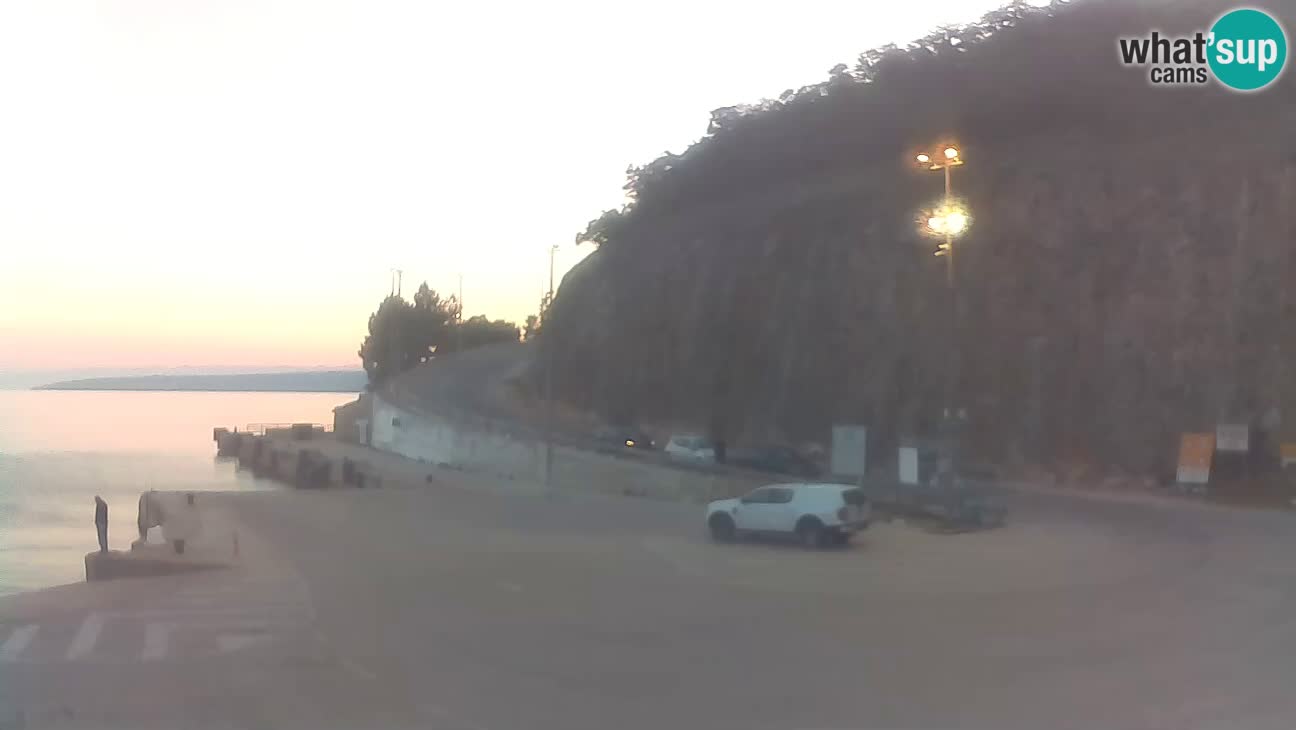Webcam Cres – Ferry port Merag – Krk on Cres island