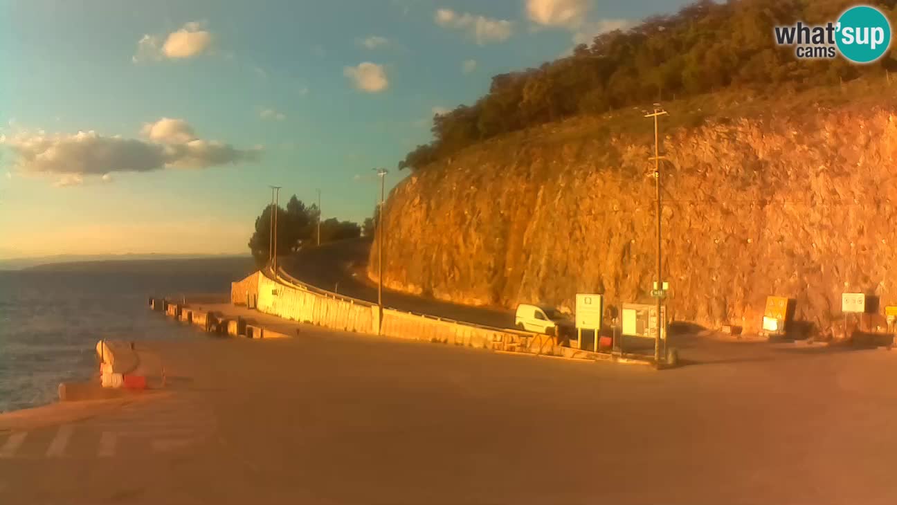 Webkam otok Cres – Trajektna luka  Merag – Krk
