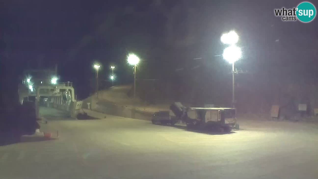 Spletna kamera Cres – Trajekno pristanišče Merag – Krk