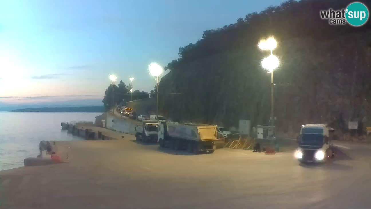 Spletna kamera Cres – Trajekno pristanišče Merag – Krk