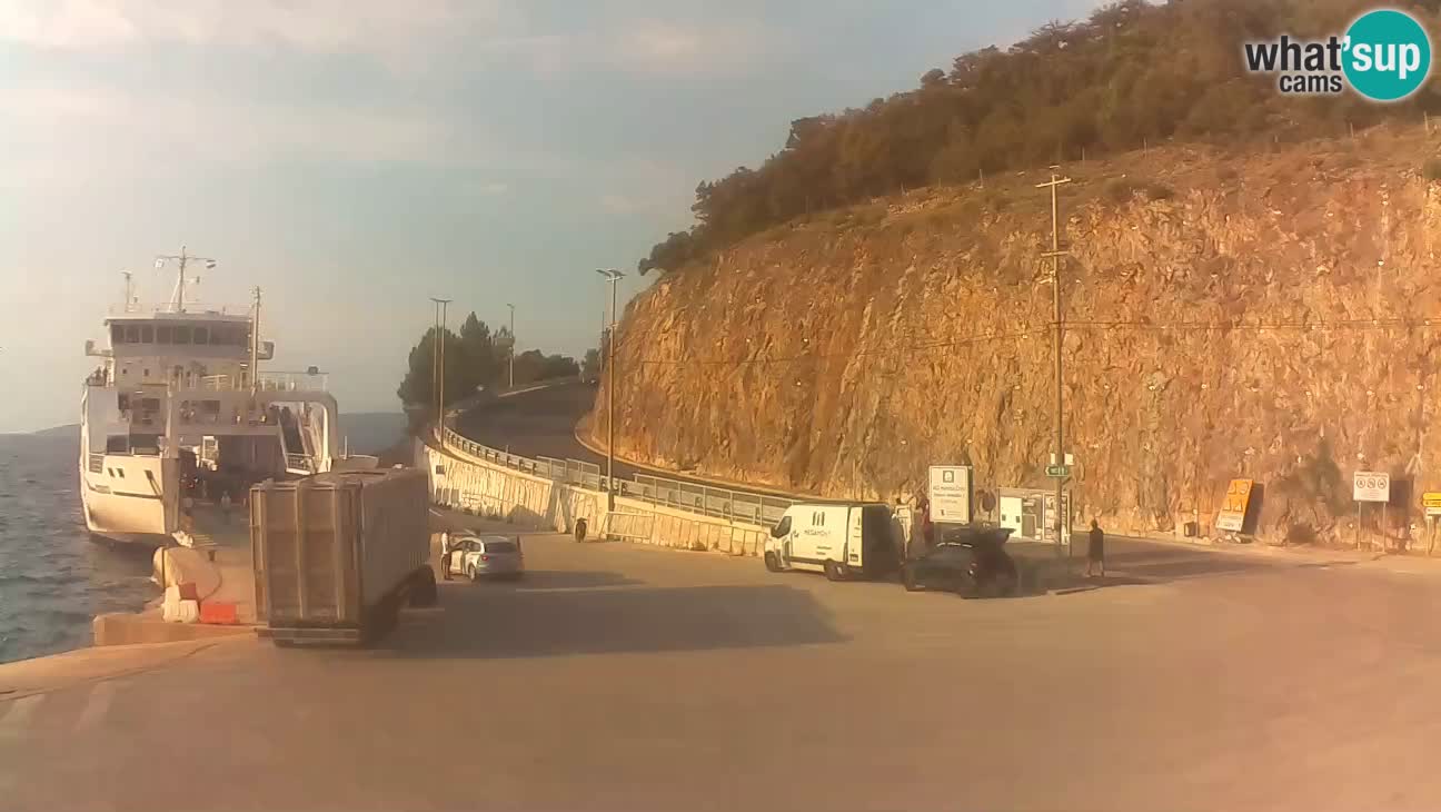 Spletna kamera Cres – Trajekno pristanišče Merag – Krk