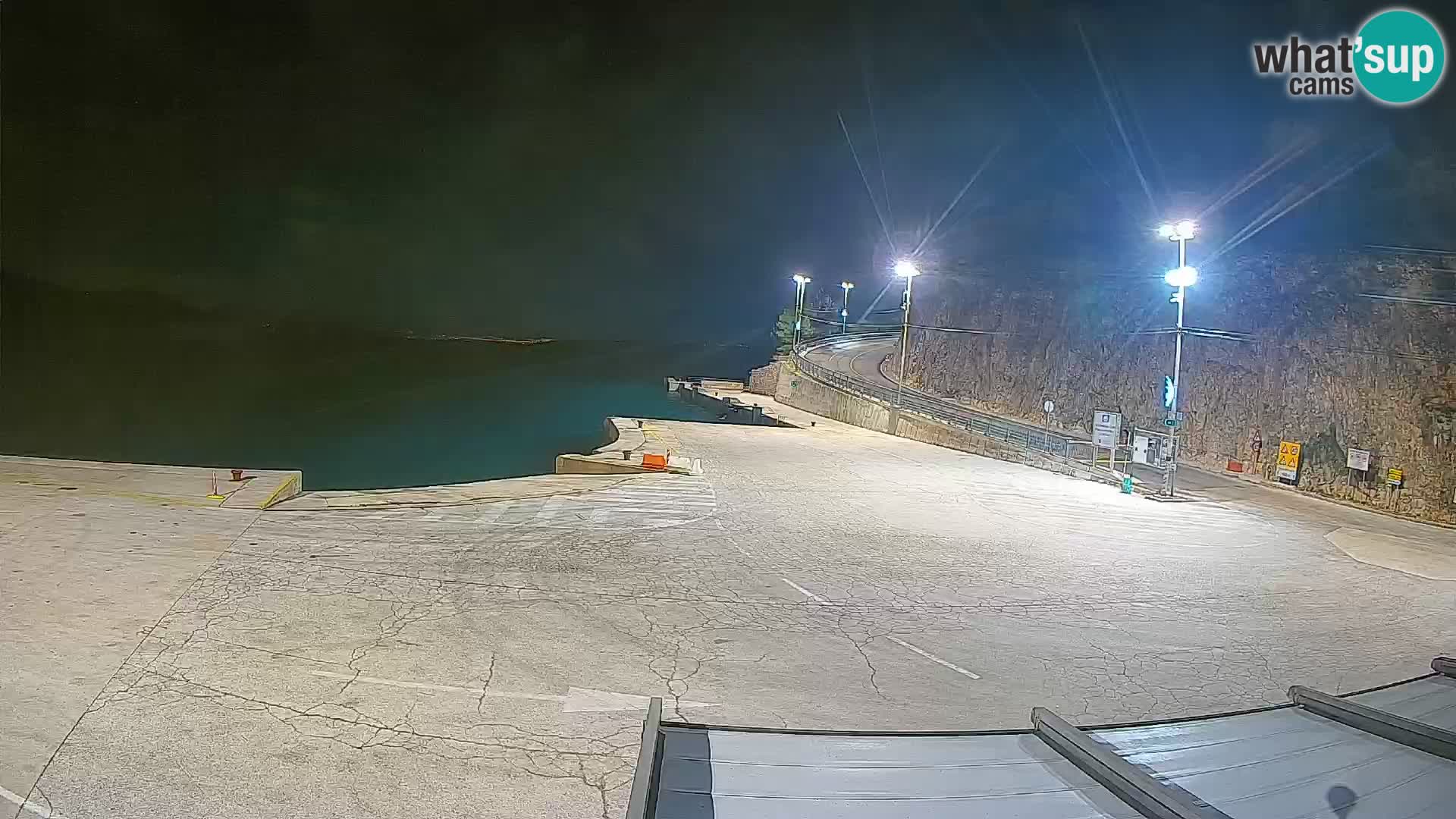 Spletna kamera Cres – Trajekno pristanišče Merag – Krk
