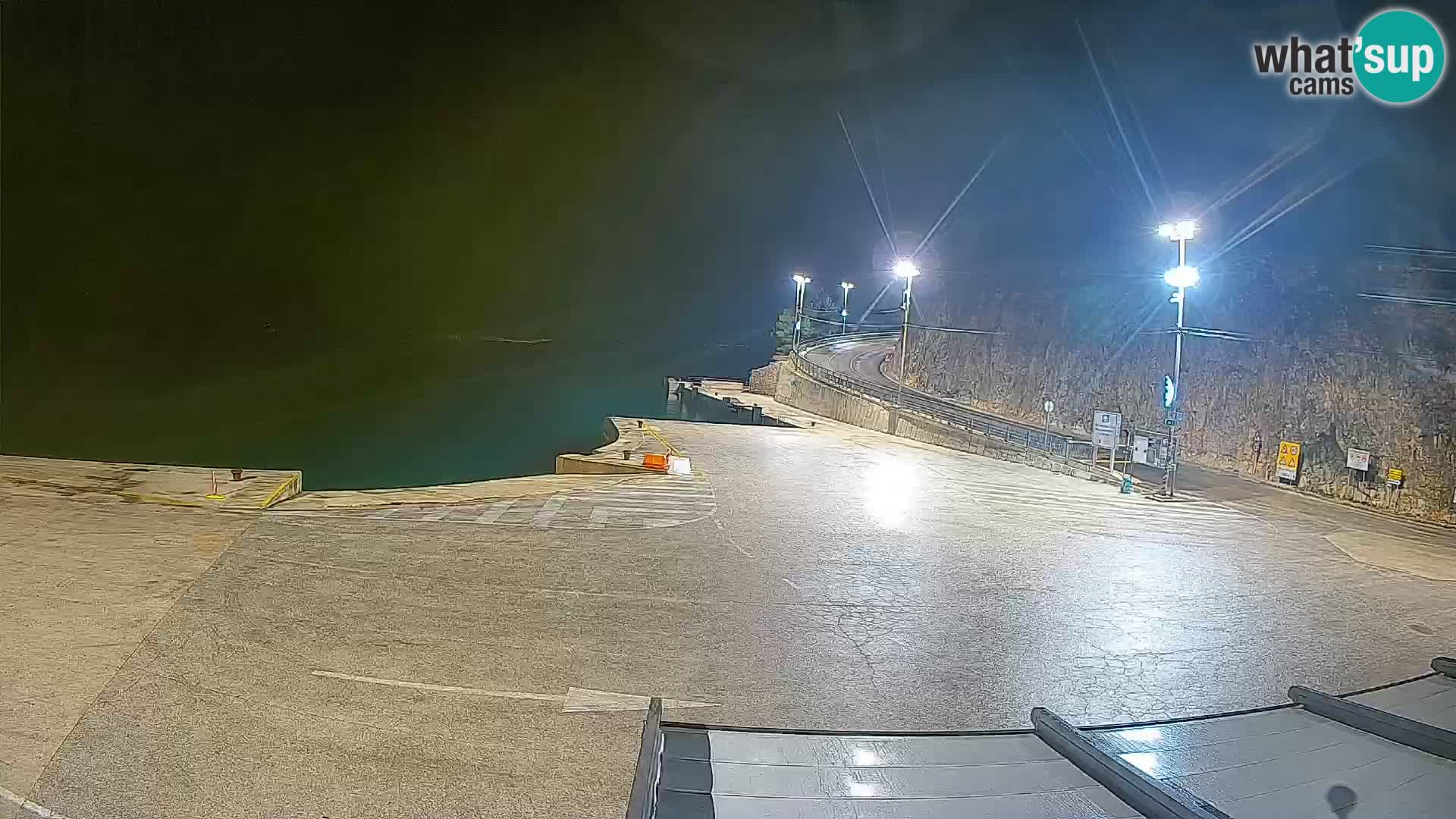 Spletna kamera Cres – Trajekno pristanišče Merag – Krk