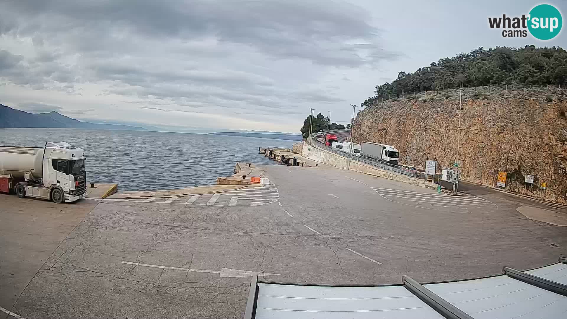 Webcam Cres – Ferry port Merag – Krk on Cres island