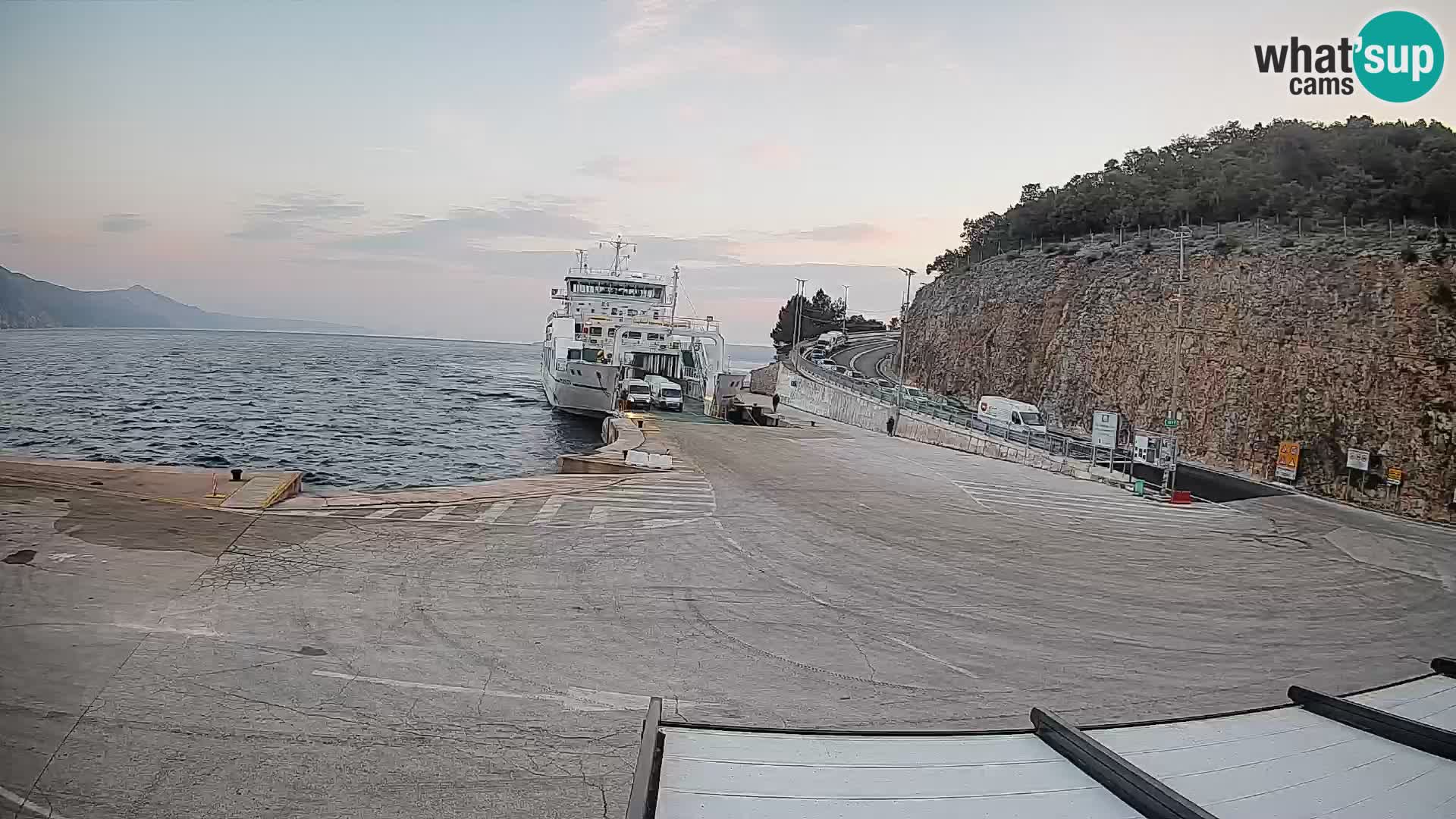 Webcam isla de Cres – puerto del transbordador Merag – Krk