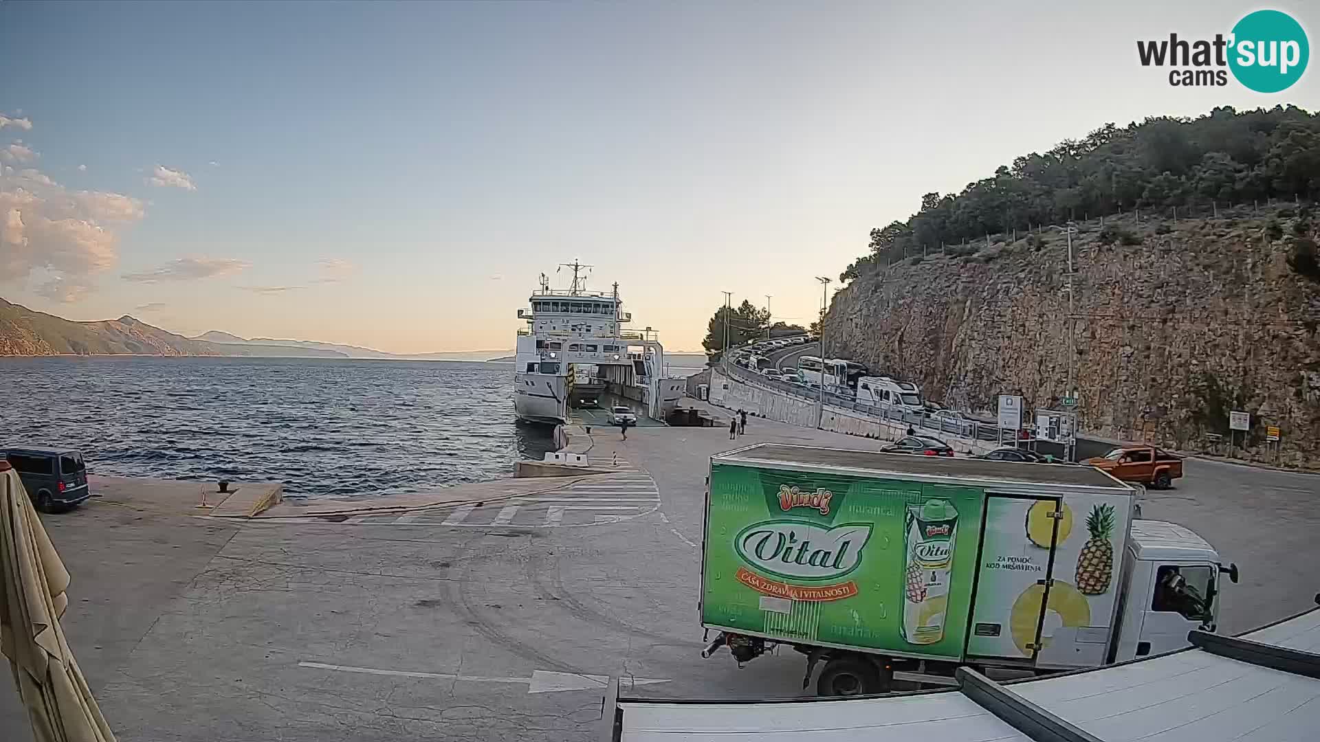 Île de Cres Webcam – port de ferry Merag – Krk
