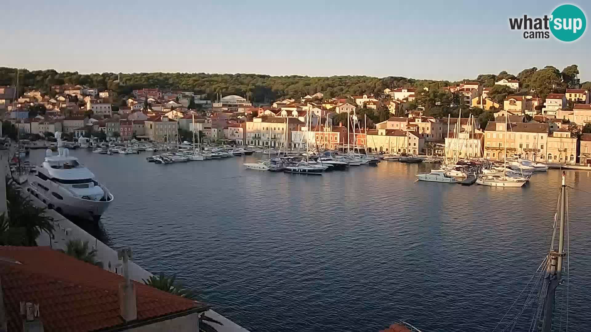 Spletna kamera – Mali Lošinj – Riva Lošinjskih kapitanov