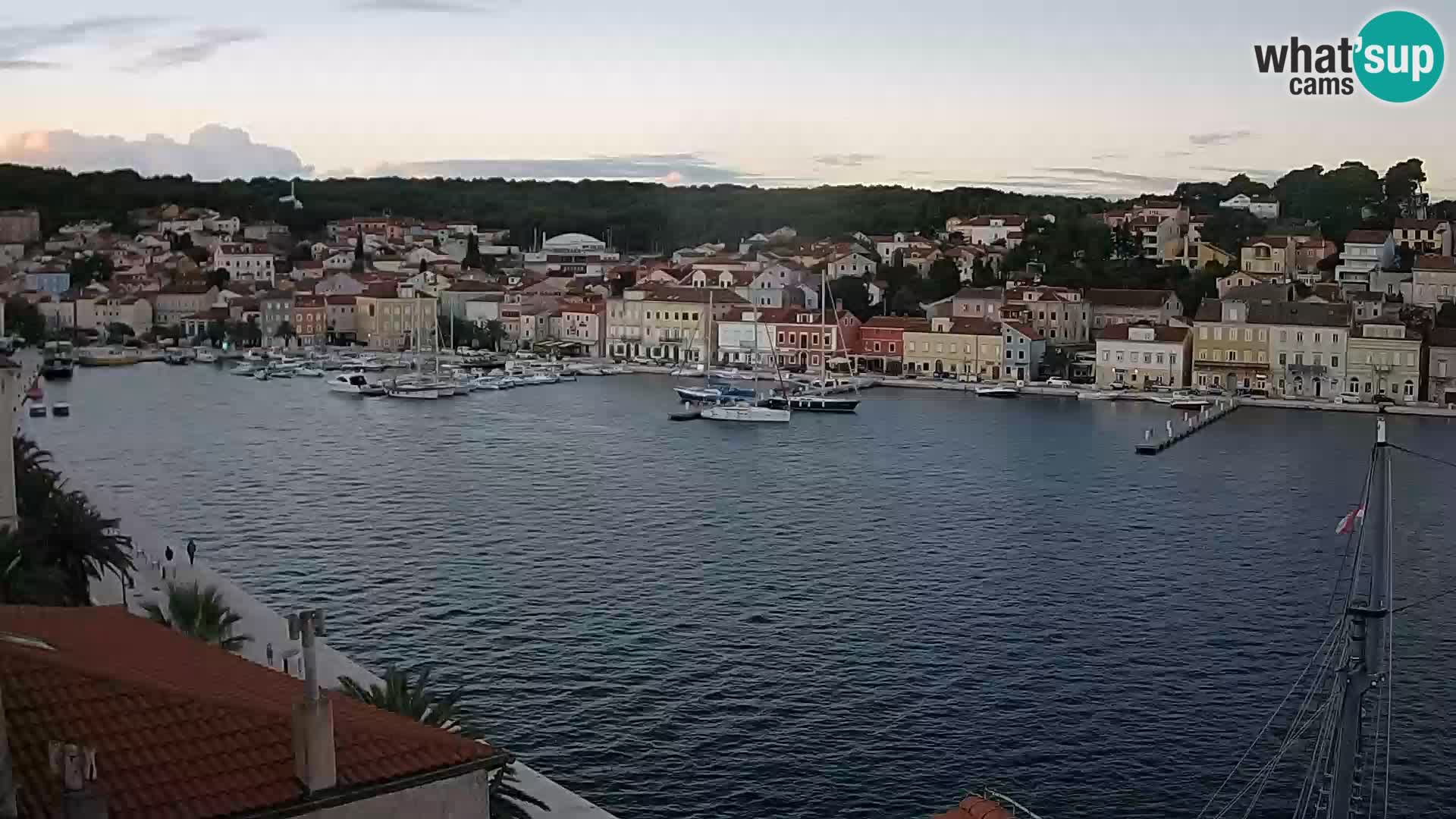 Webkamera u živo – Mali Lošinj – Riva Lošinjskih kapetana