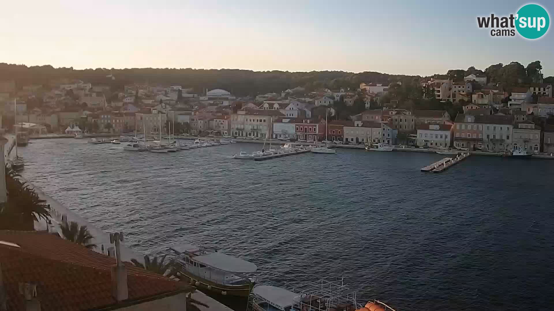 Spletna kamera Mali Lošinj Riva Lošinjskih kapitanov