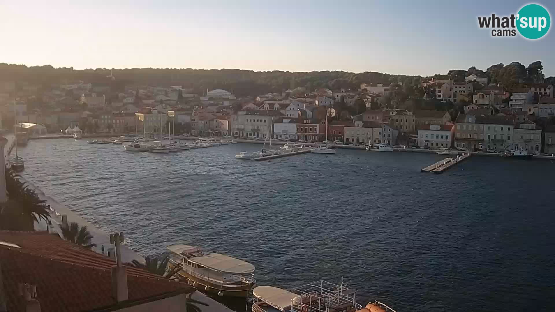 Spletna kamera Mali Lošinj Riva Lošinjskih kapitanov