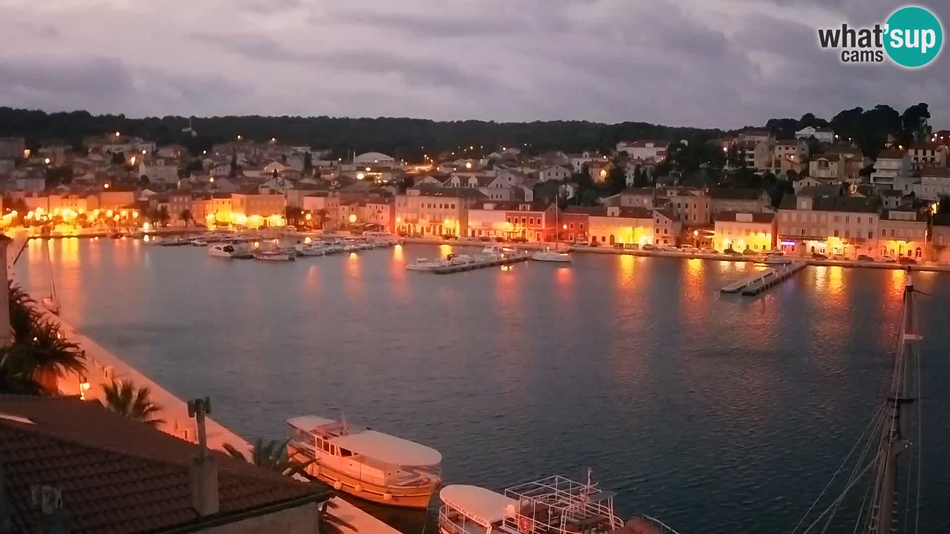 Spletna kamera Mali Lošinj Riva Lošinjskih kapitanov