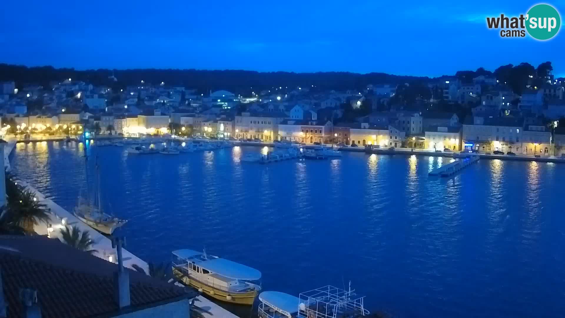 Spletna kamera Mali Lošinj Riva Lošinjskih kapitanov