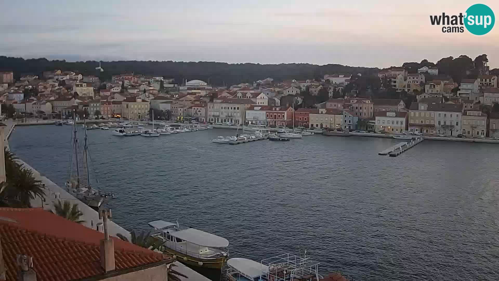 Spletna kamera Mali Lošinj Riva Lošinjskih kapitanov