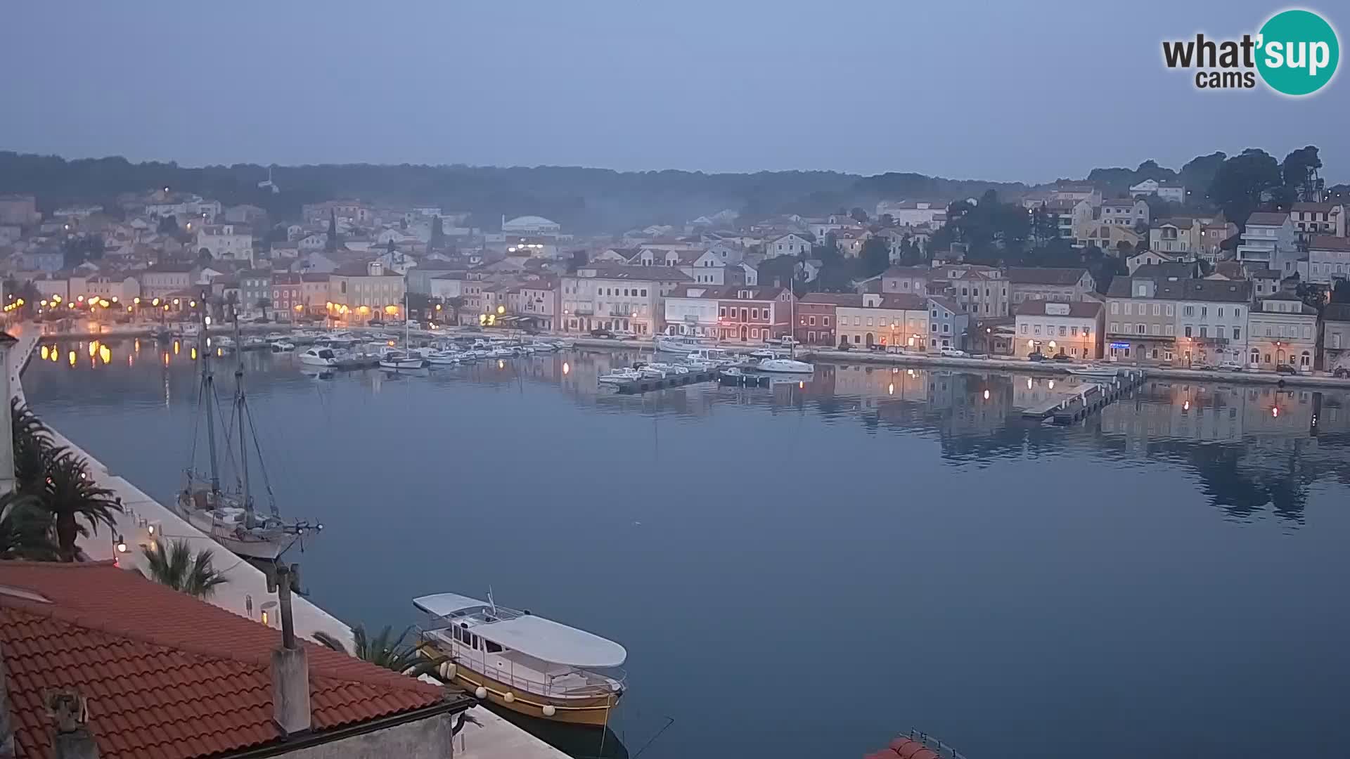 Spletna kamera Mali Lošinj Riva Lošinjskih kapitanov