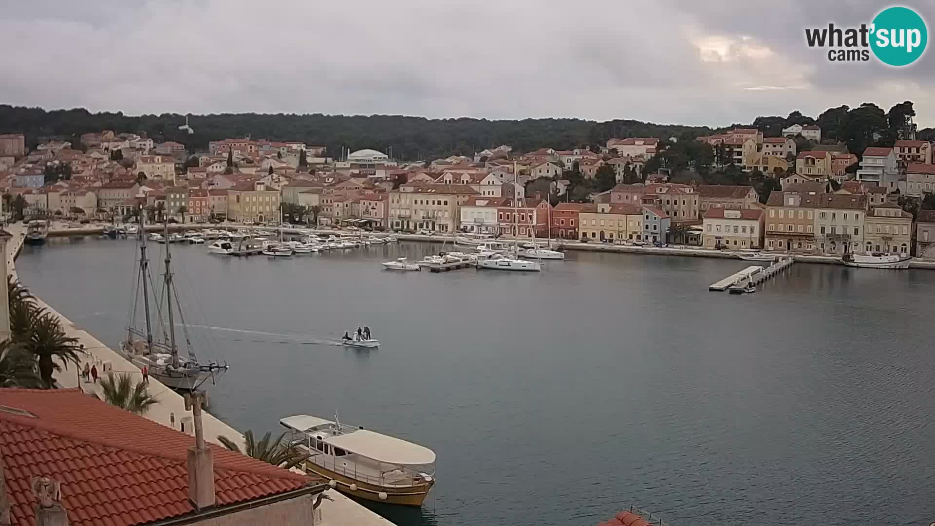 Spletna kamera Mali Lošinj Riva Lošinjskih kapitanov