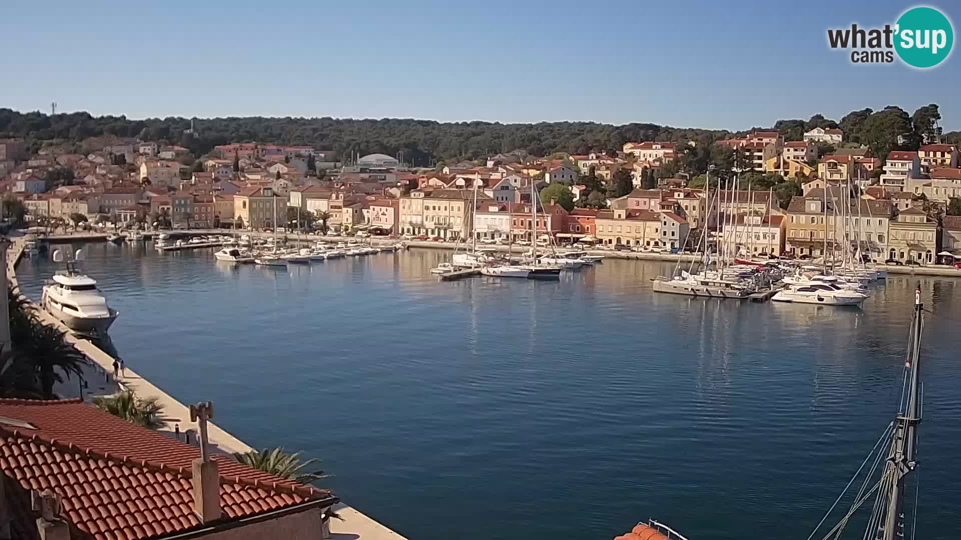 Webkamera u živo – Mali Lošinj – Riva Lošinjskih kapetana