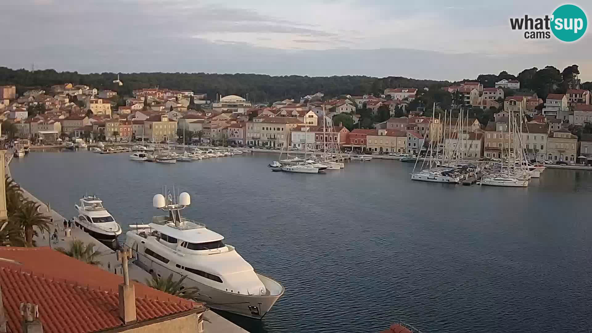 Webkamera u živo – Mali Lošinj – Riva Lošinjskih kapetana