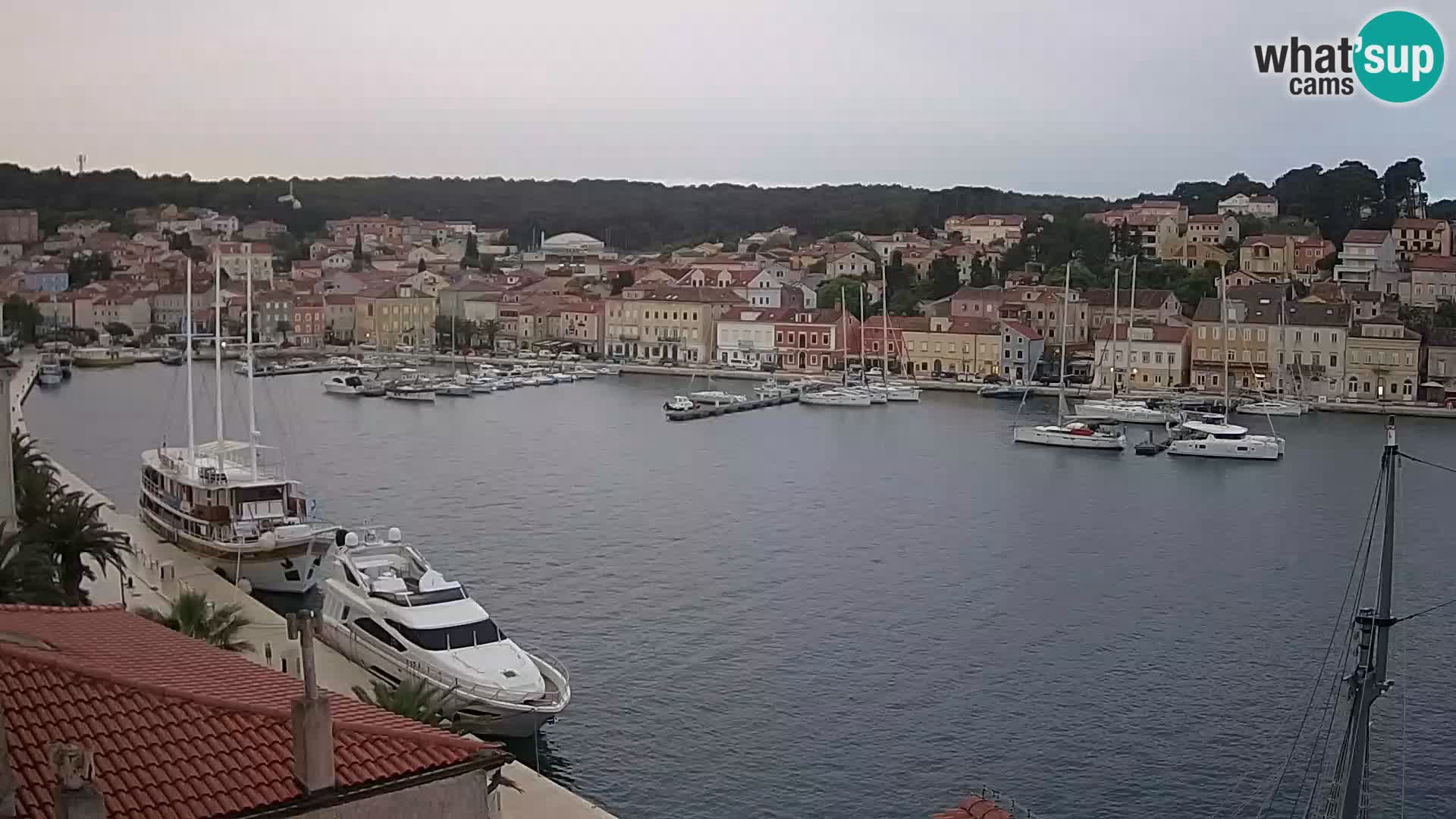 Spletna kamera Mali Lošinj Riva Lošinjskih kapitanov