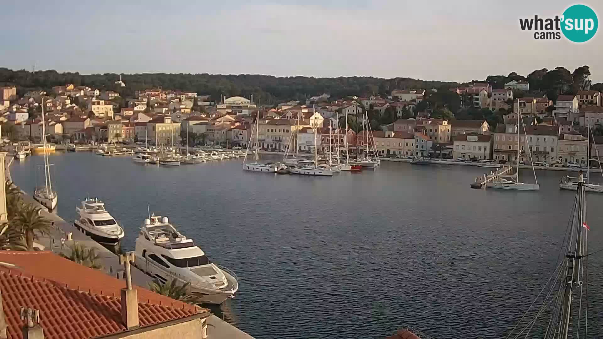 Spletna kamera Mali Lošinj Riva Lošinjskih kapitanov