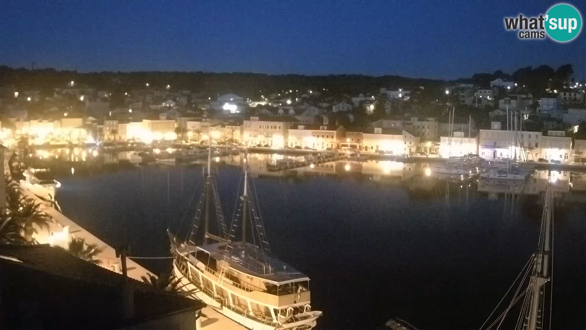 Spletna kamera Mali Lošinj Riva Lošinjskih kapitanov