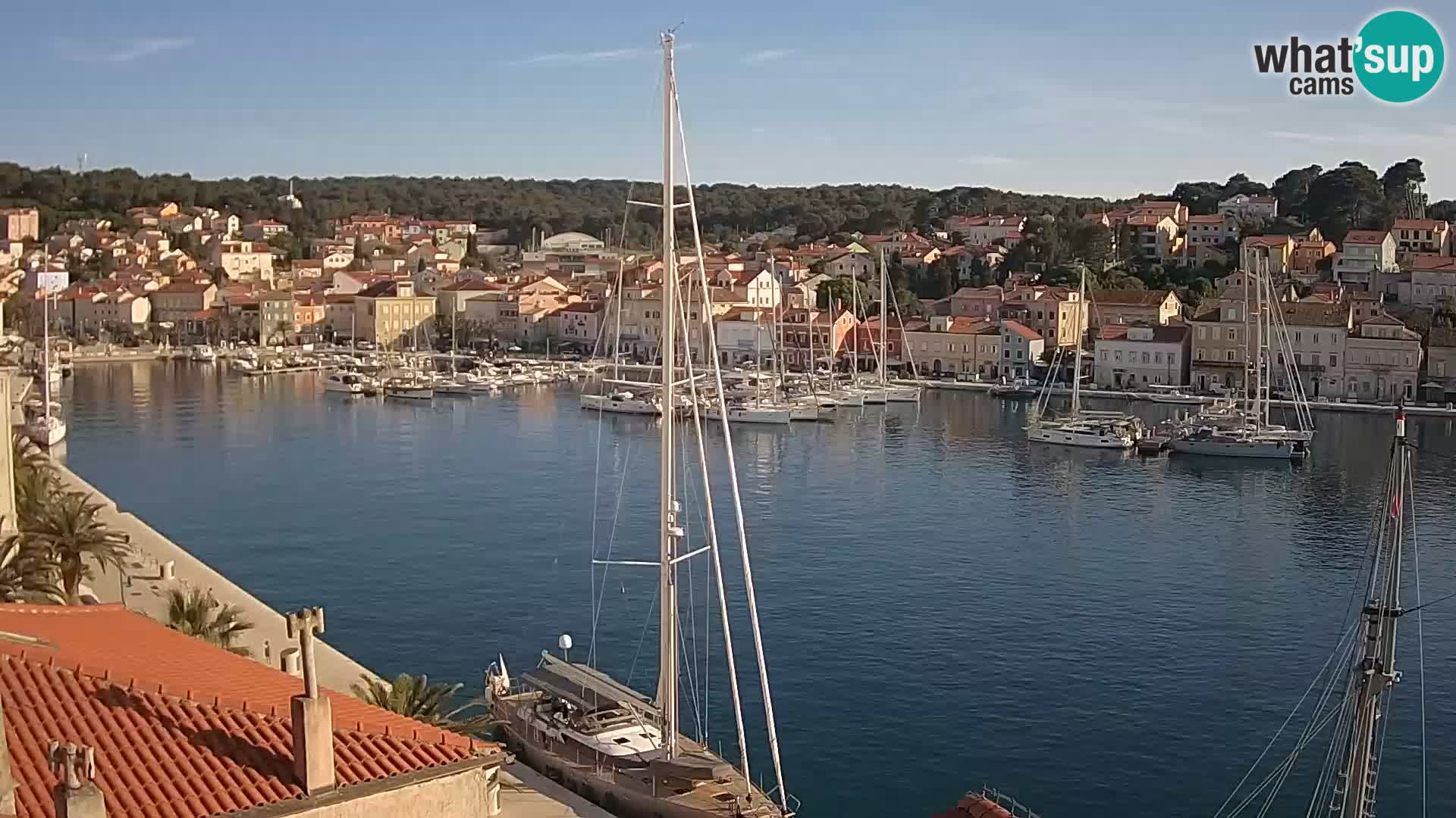 Webkamera u živo – Mali Lošinj – Riva Lošinjskih kapetana