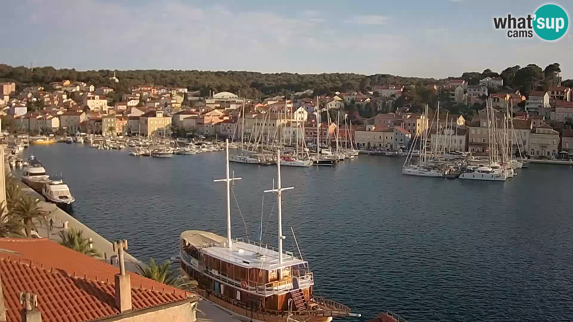 Spletna kamera Mali Lošinj Riva Lošinjskih kapitanov