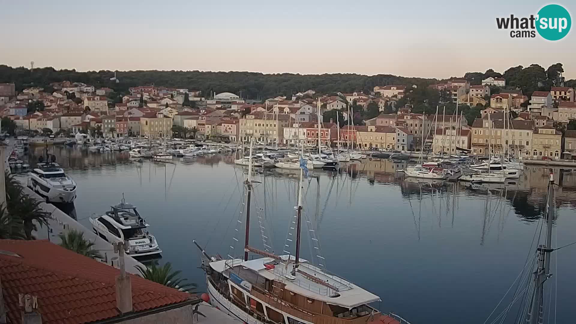 Spletna kamera Mali Lošinj Riva Lošinjskih kapitanov
