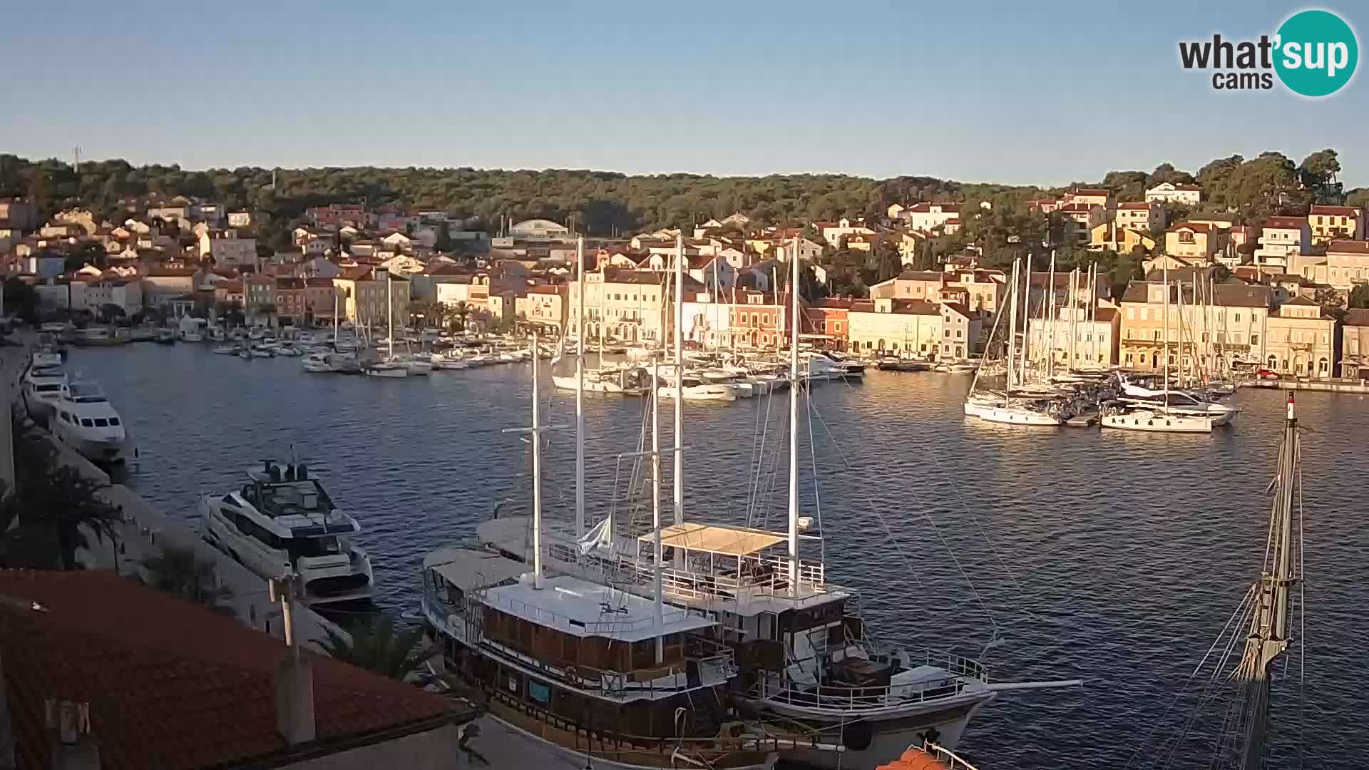 Spletna kamera Mali Lošinj Riva Lošinjskih kapitanov