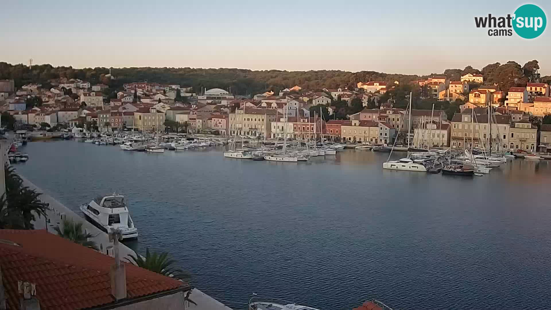 Spletna kamera Mali Lošinj Riva Lošinjskih kapitanov