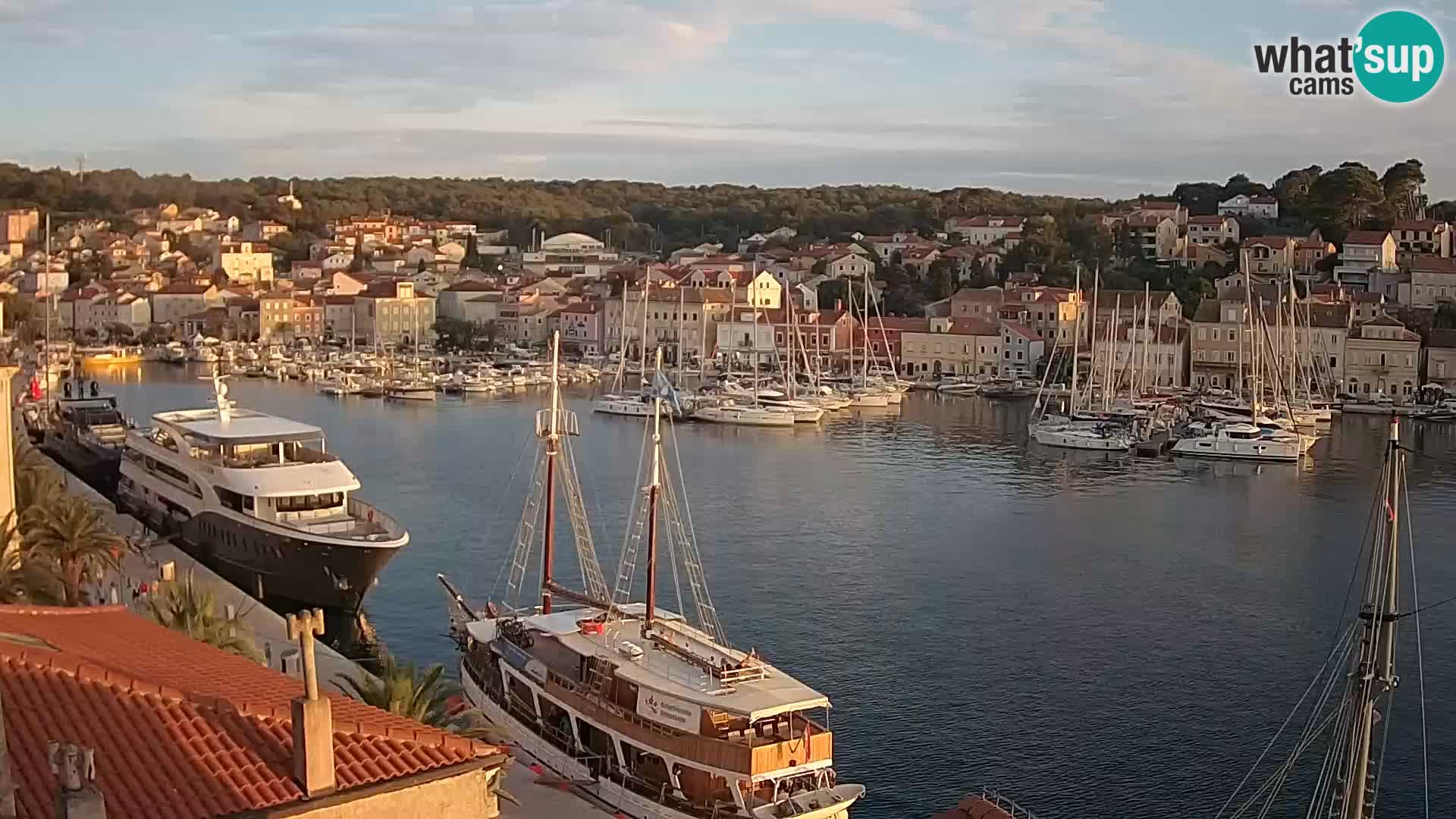 Spletna kamera Mali Lošinj Riva Lošinjskih kapitanov