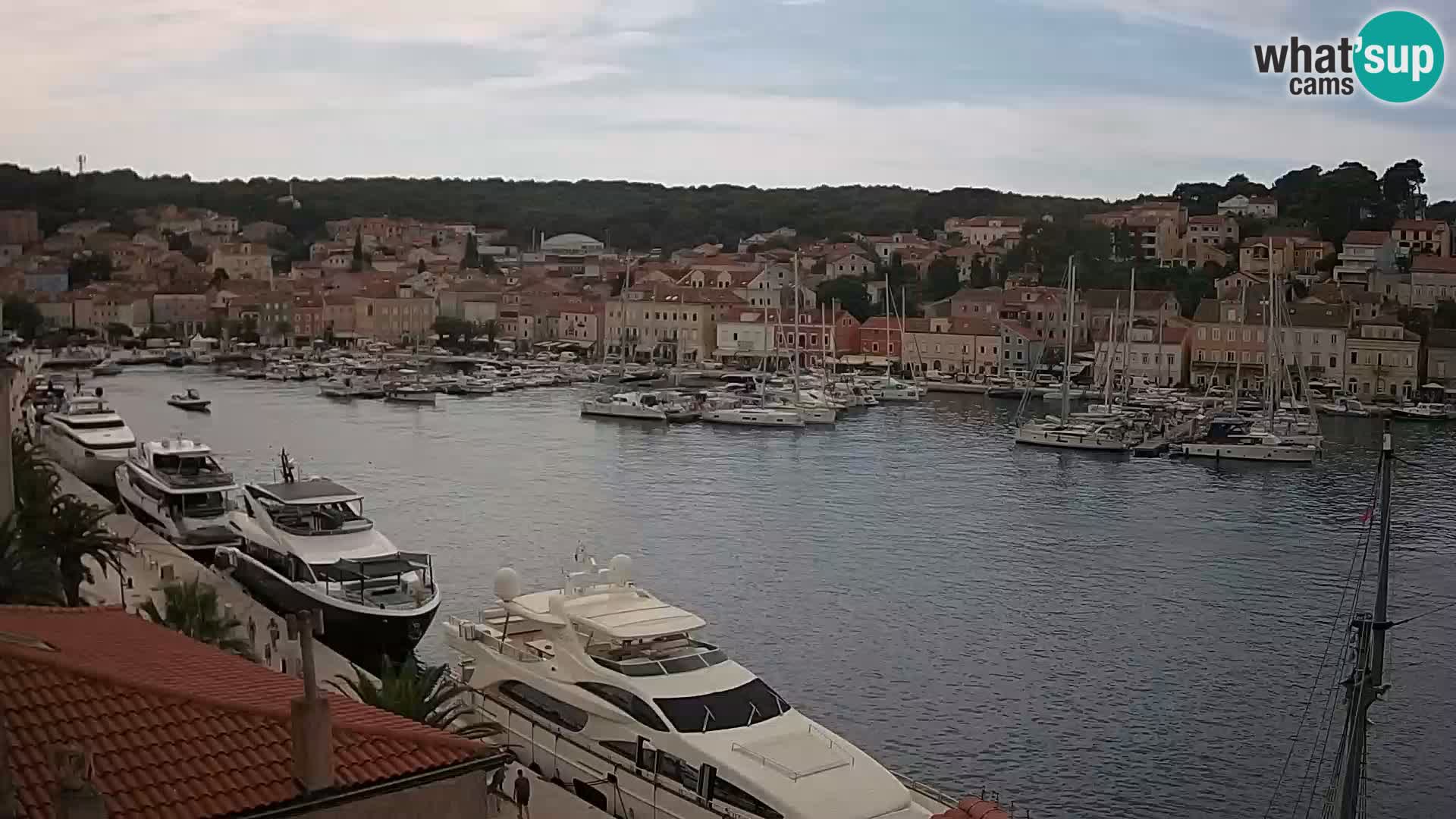 Spletna kamera Mali Lošinj Riva Lošinjskih kapitanov