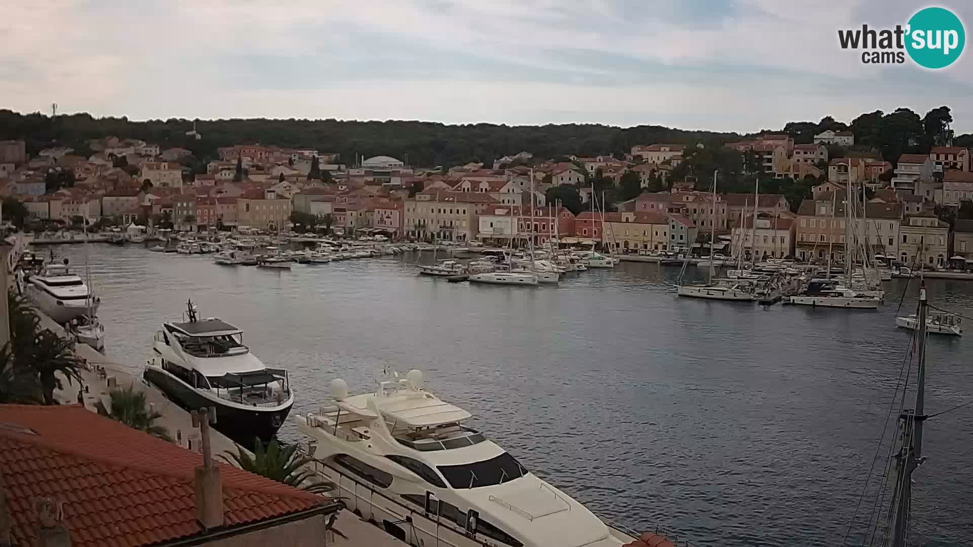 Spletna kamera Mali Lošinj Riva Lošinjskih kapitanov