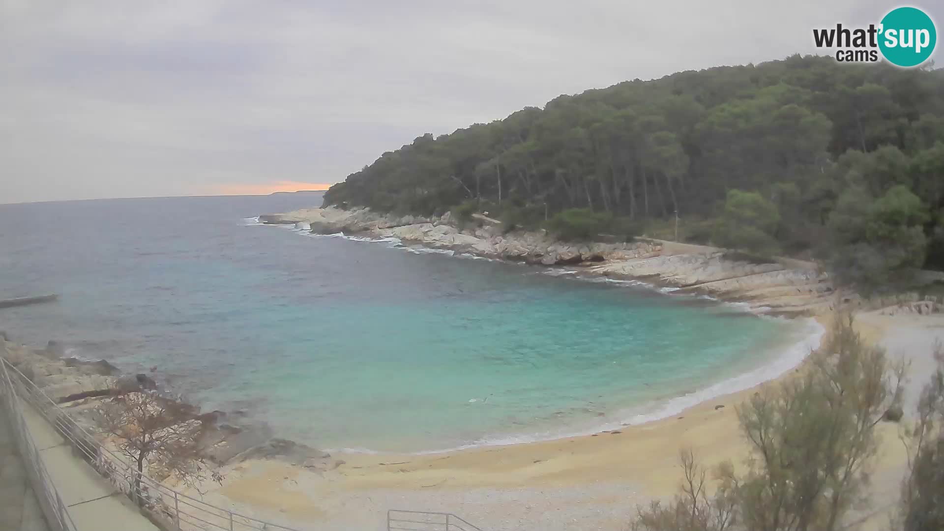 Web kam Mali Lošinj – plaža Sunčana uvala – Veli Žal