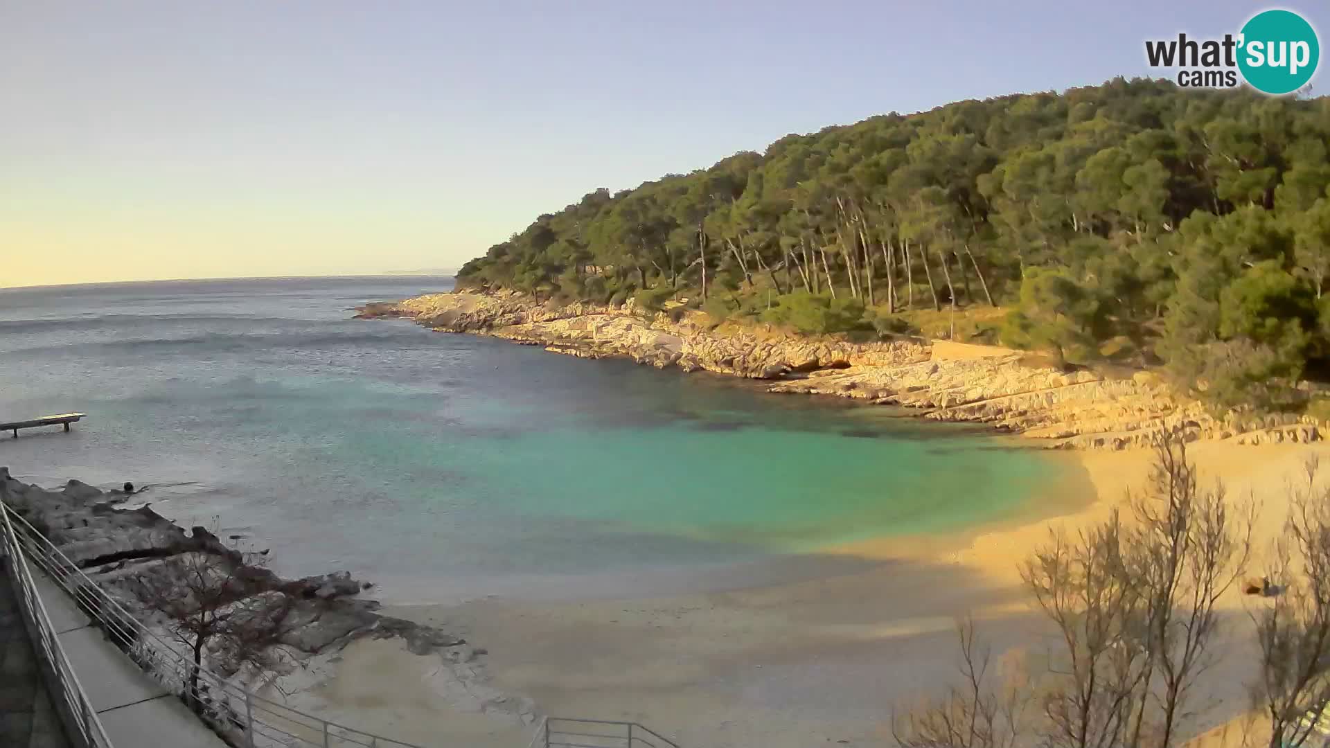 Web kam Mali Lošinj – plaža Sunčana uvala – Veli Žal