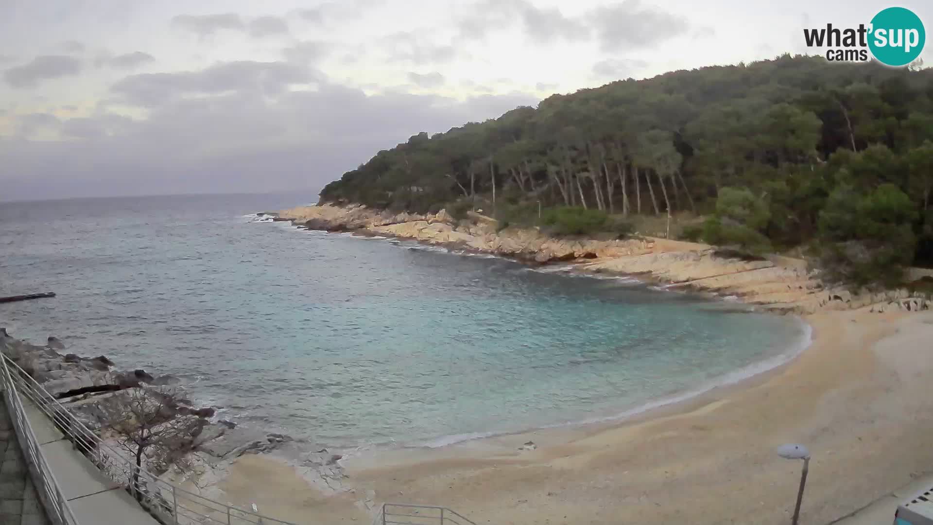 Web kam Mali Lošinj – plaža Sunčana uvala – Veli Žal