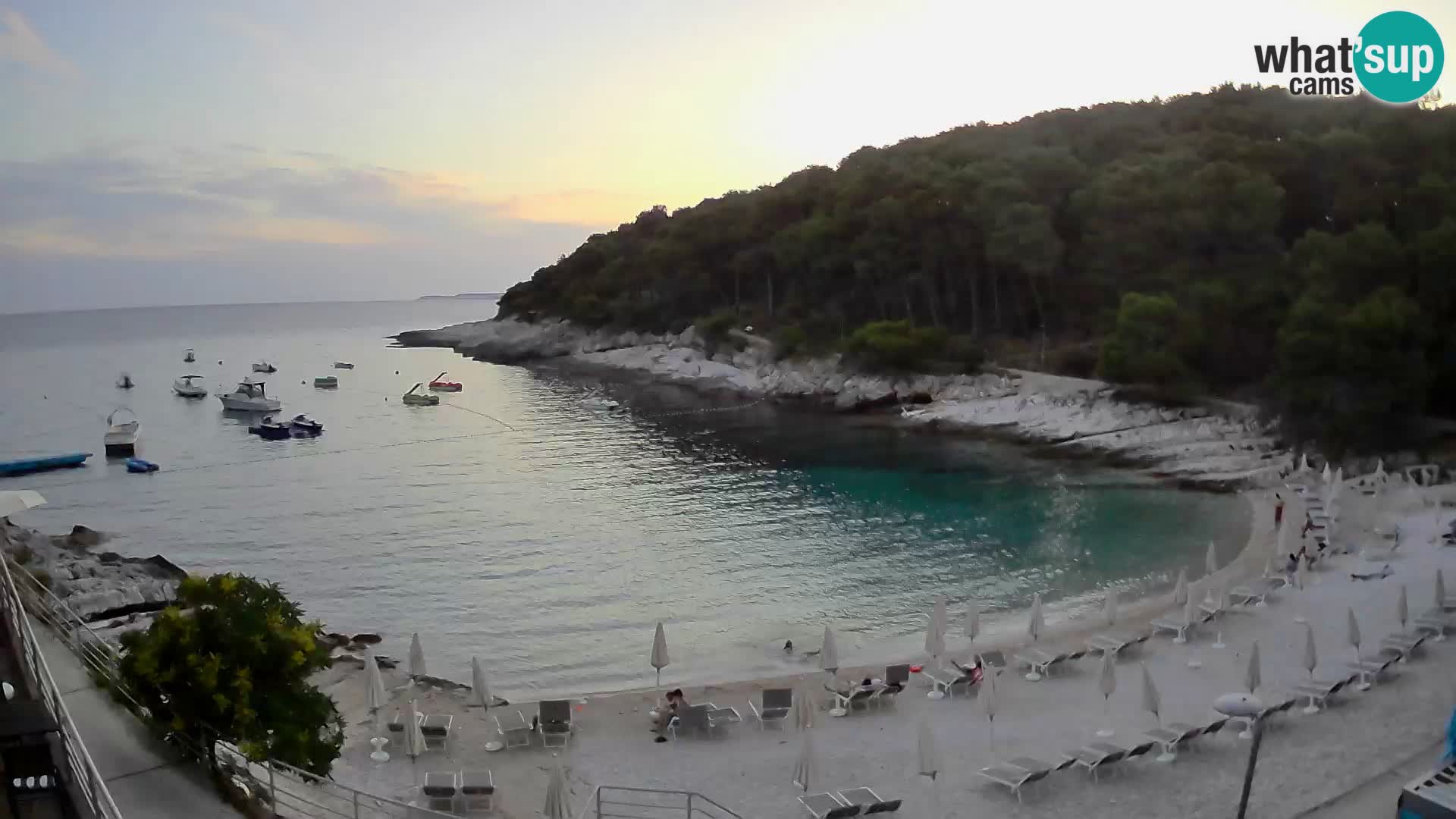 Web kam Mali Lošinj – plaža Sunčana uvala – Veli Žal