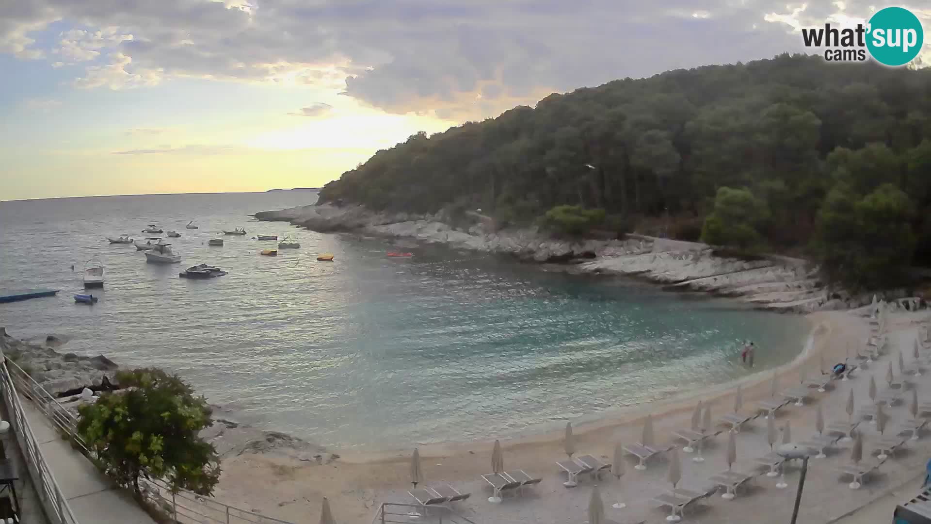 Web kam Mali Lošinj – plaža Sunčana uvala – Veli Žal