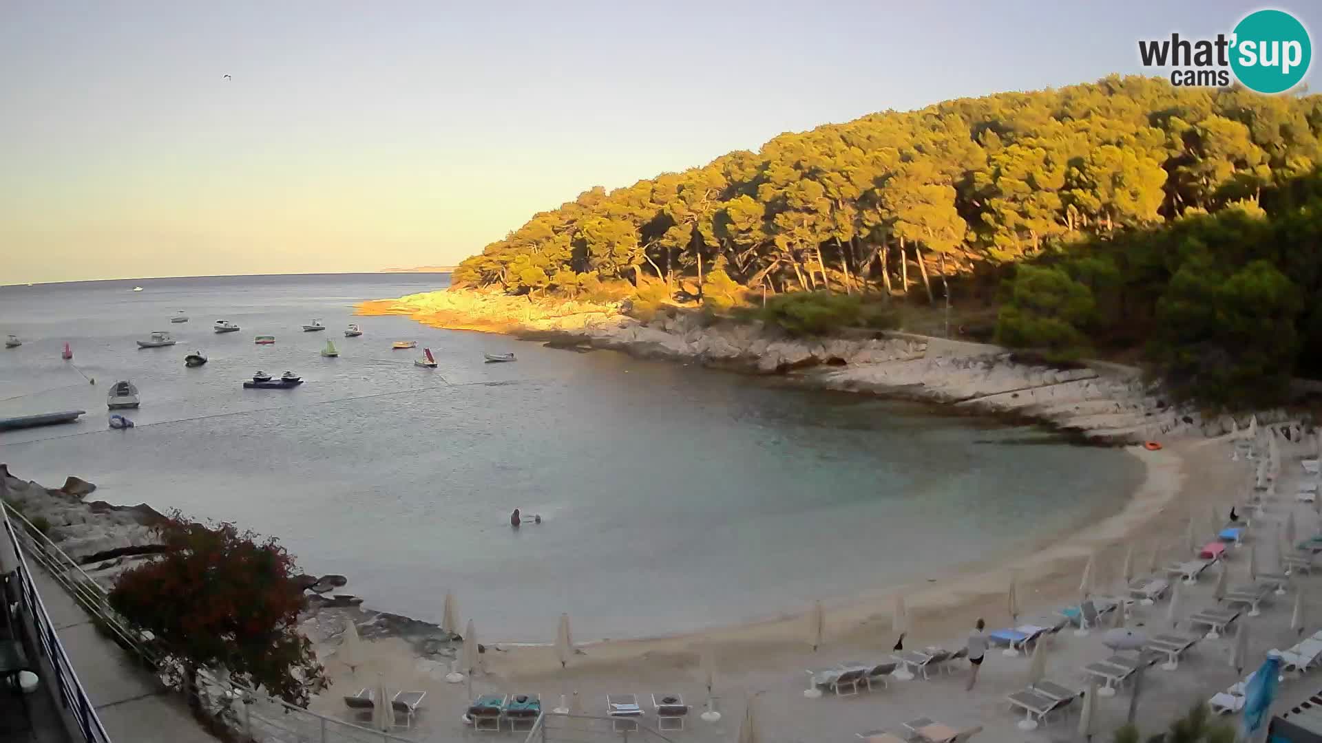 Web kam Mali Lošinj – plaža Sunčana uvala – Veli Žal