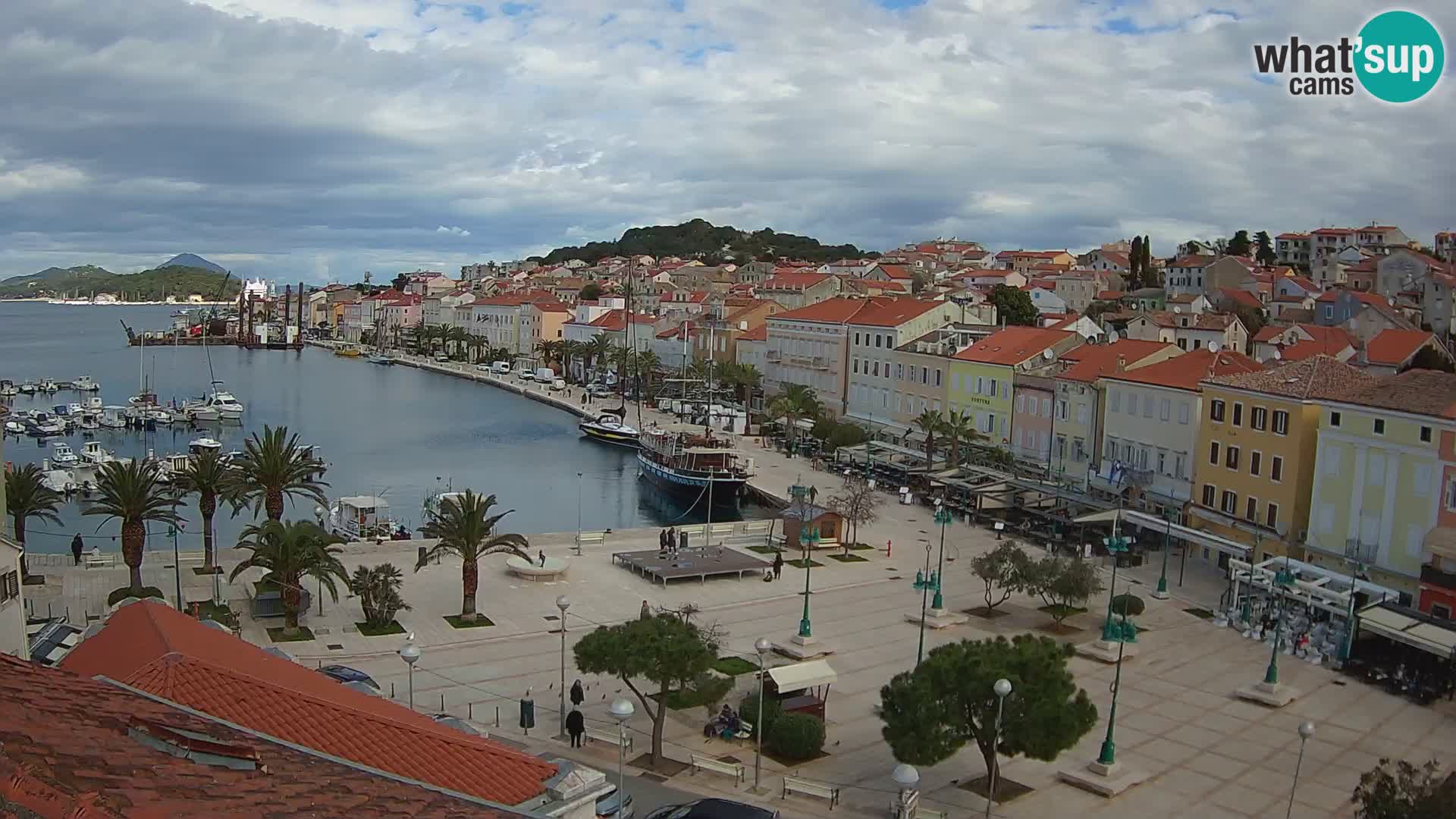 Spletna kamera Mali Lošinj – Glavni trg