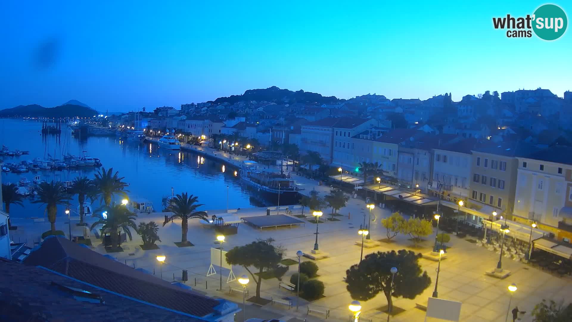 Spletna kamera Mali Lošinj – Glavni trg