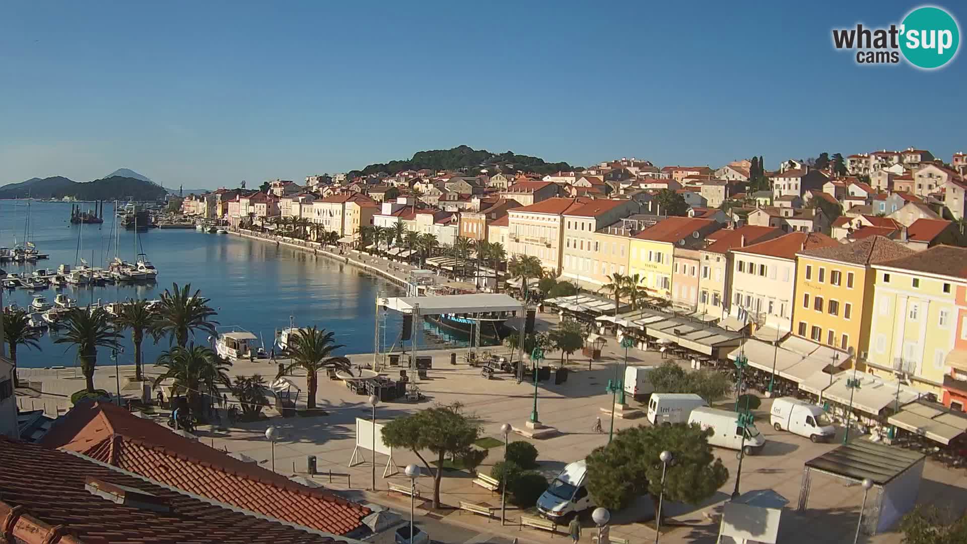 Webcam live Lussinpiccolo – Piazza principale